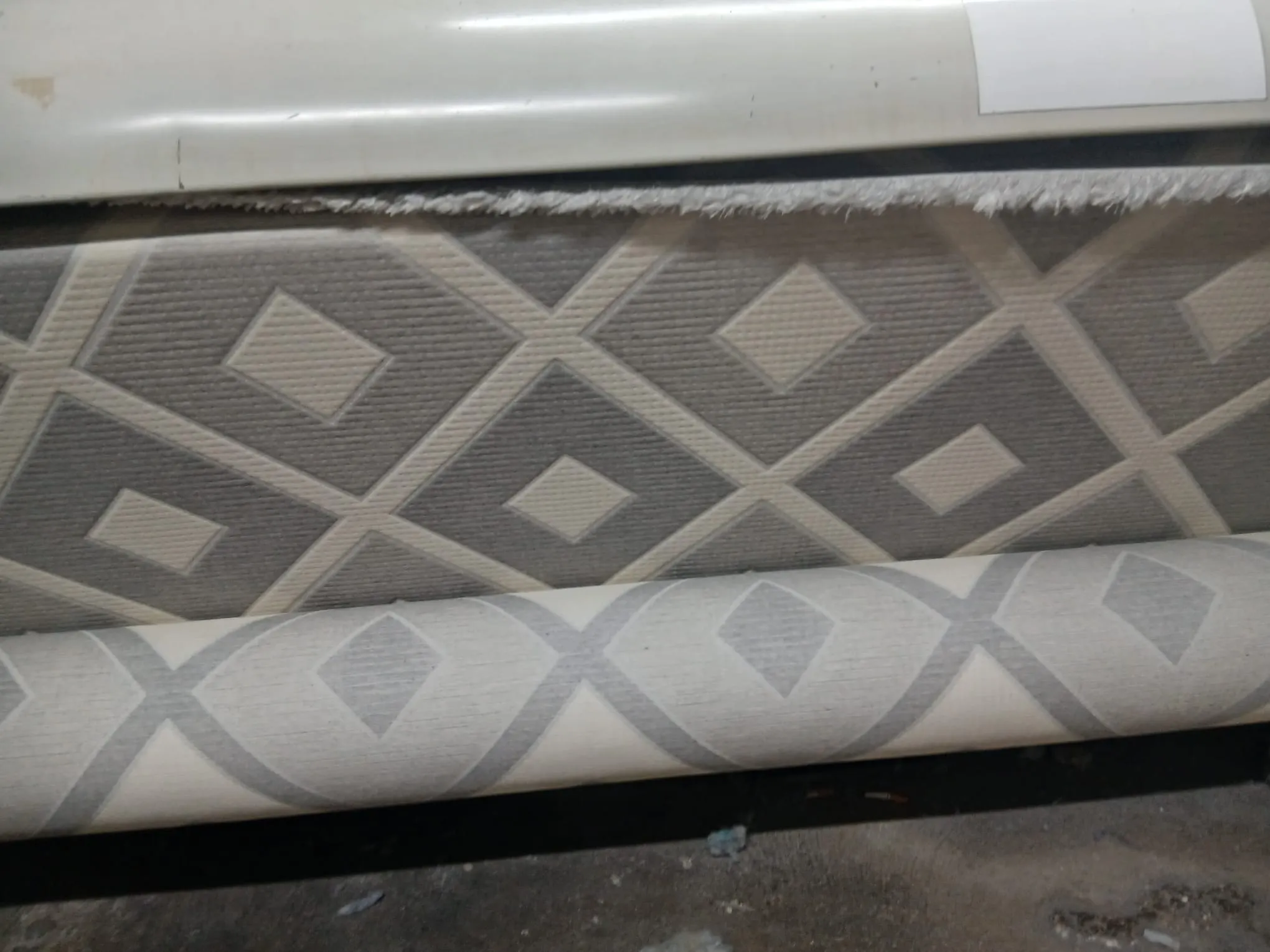 Private Label Bedspreads & Coverlets Jacquard bedspread weave detail and pattern alignment during production