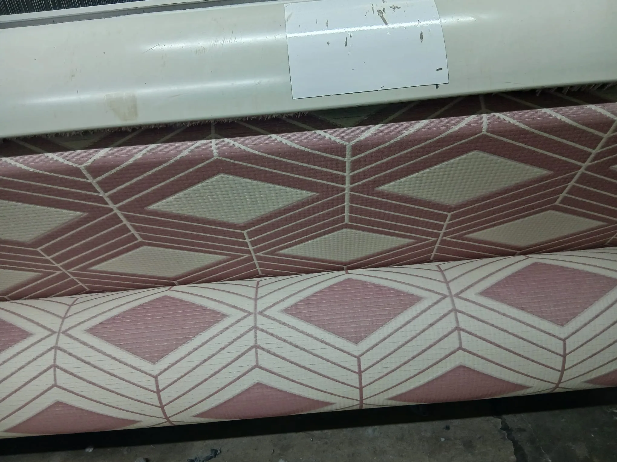 Private Label Bedspreads & Coverlets Jacquard bedspread woven pattern shown during weaving process